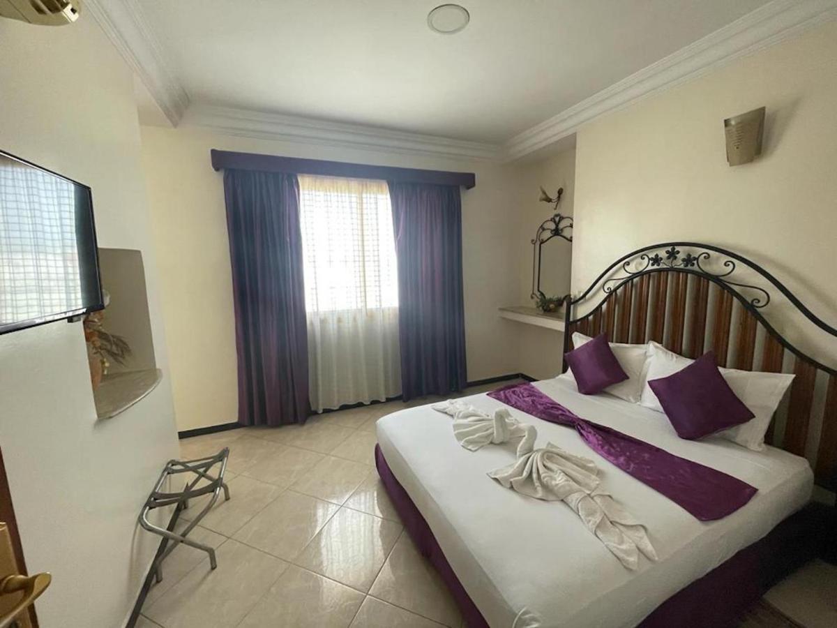 Perla Hotel Fez Esterno foto