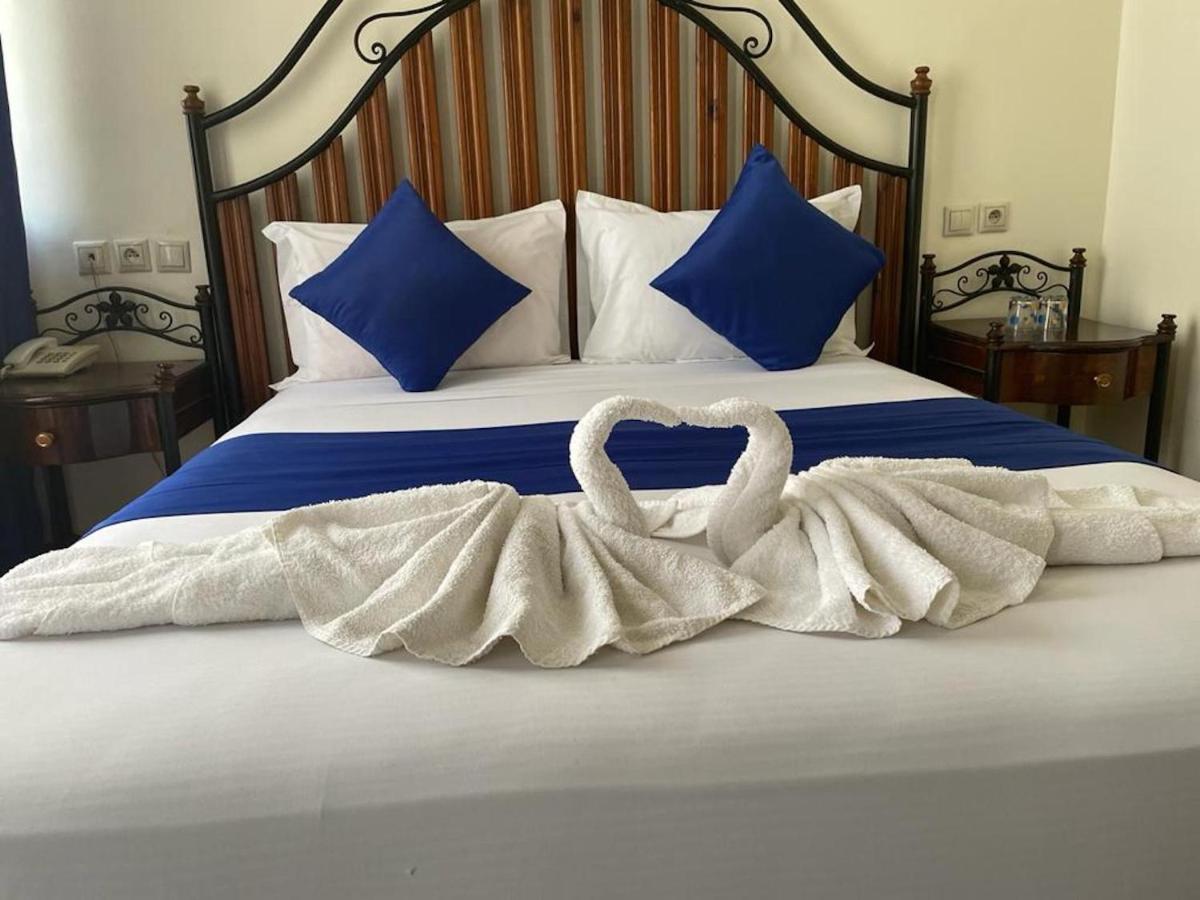 Perla Hotel Fez Esterno foto