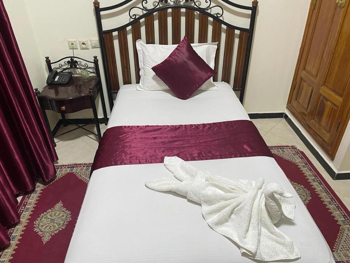 Perla Hotel Fez Esterno foto
