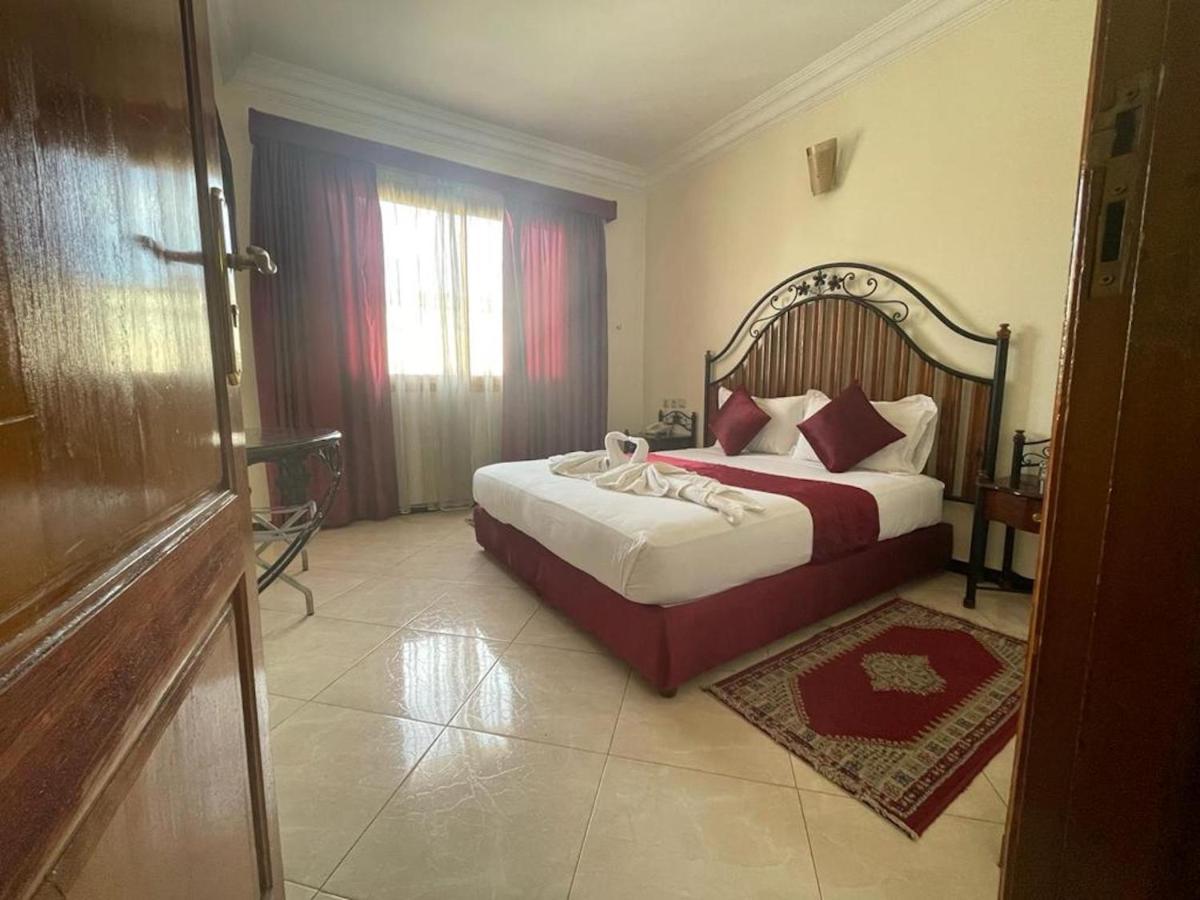Perla Hotel Fez Esterno foto