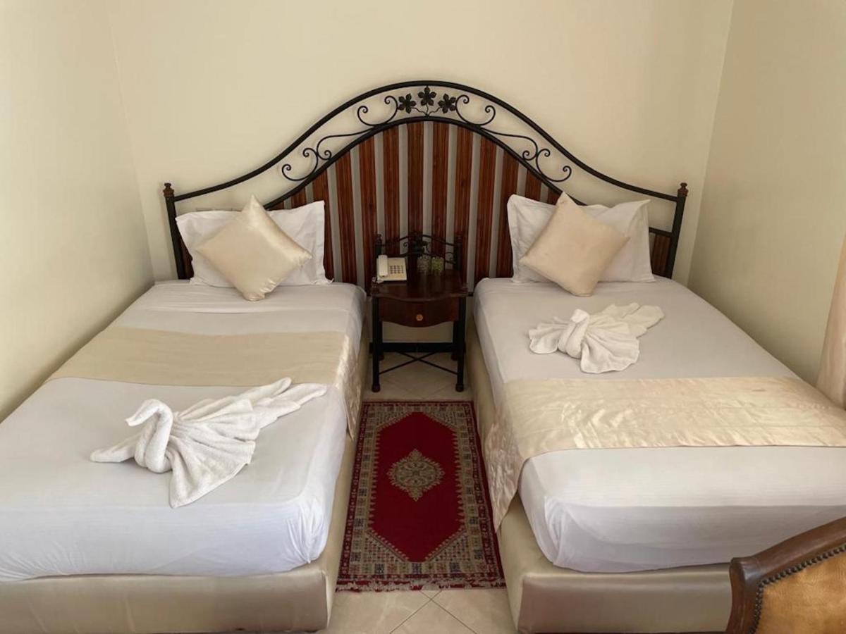 Perla Hotel Fez Esterno foto